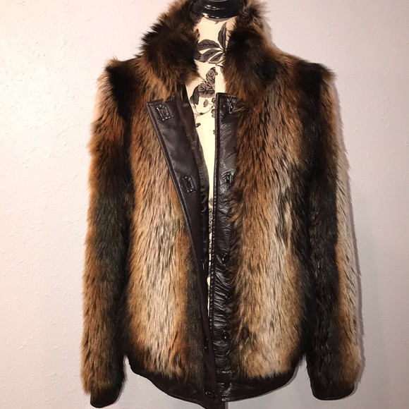 Red Fox Faux Fur Bomber Jacket - Picture 5 of 6